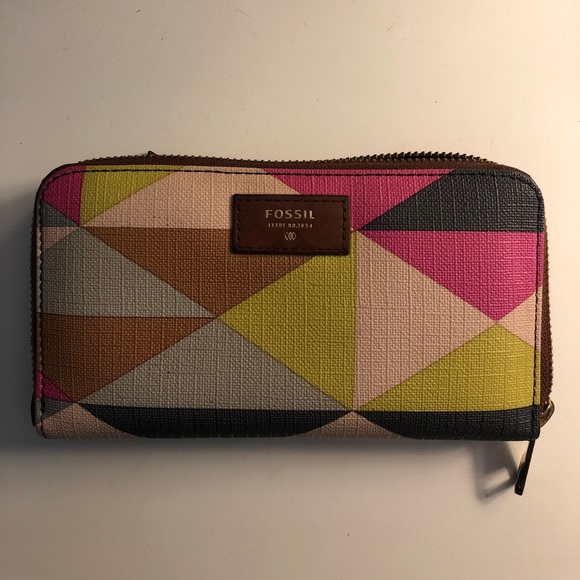 Multi-Color Pink Fossil Wallet - Picture 1 of 4